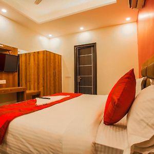 Embellish Inn